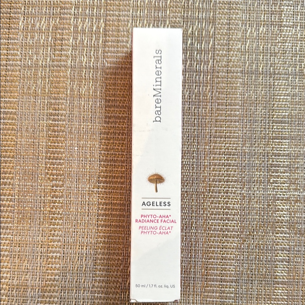 bareMinerals Ageless Phyto-AHA Radiance Facial